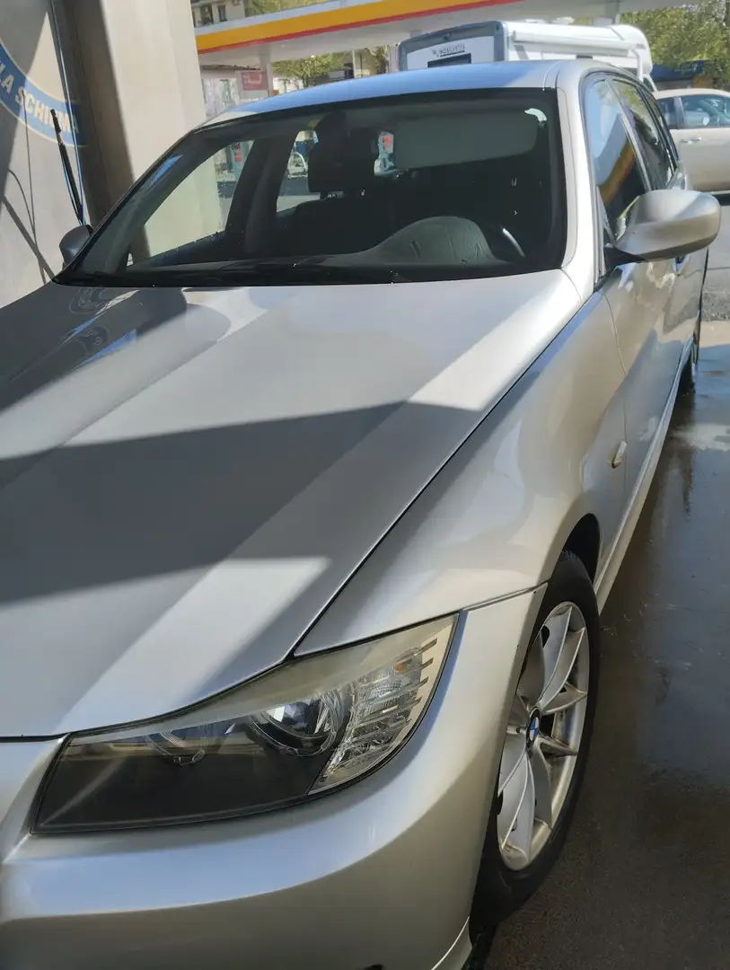 BMW 318 Serie 318d Touring 2.0 Eletta 143cv FL Argento - 2
