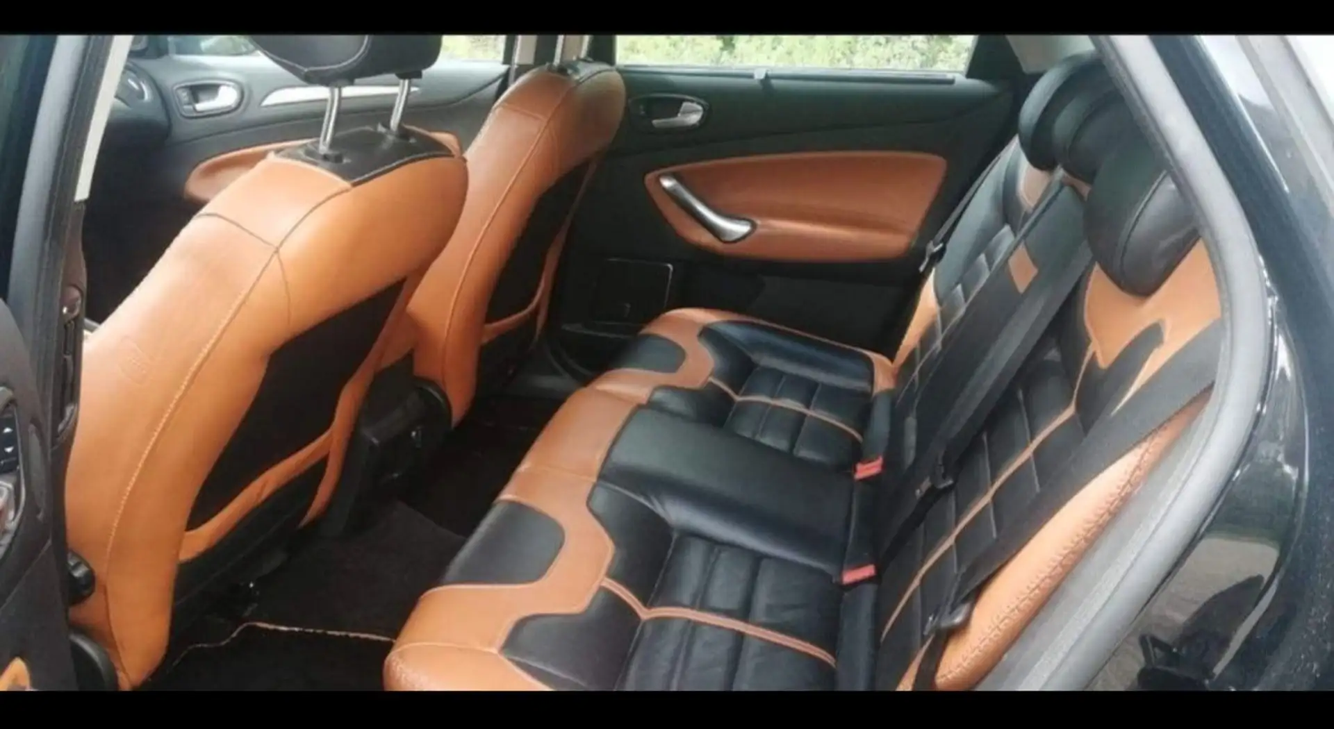 Ford Mondeo Titanium - 2