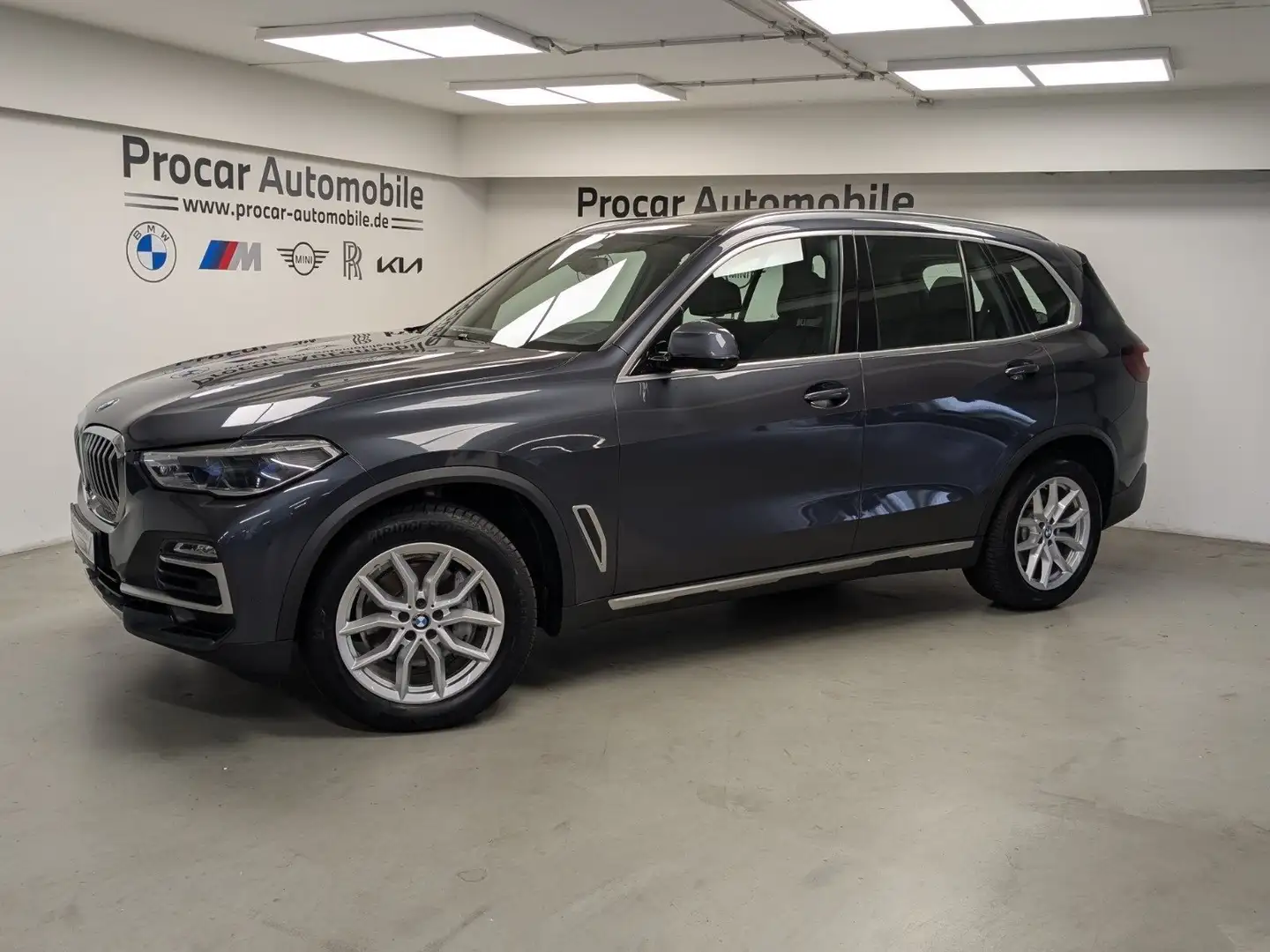 BMW X5 xDrive30d Laser AHK Pano DA Prof 360° HuD ACC 19'' Grau - 2