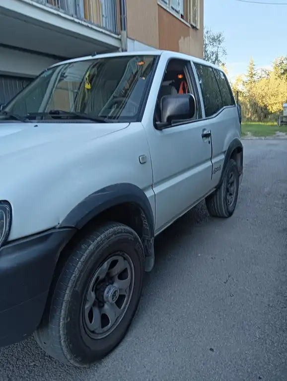 Nissan Terrano 2000 из Европы — купить под ключ