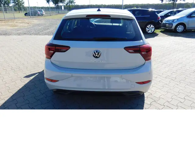 Volkswagen Polo view 4