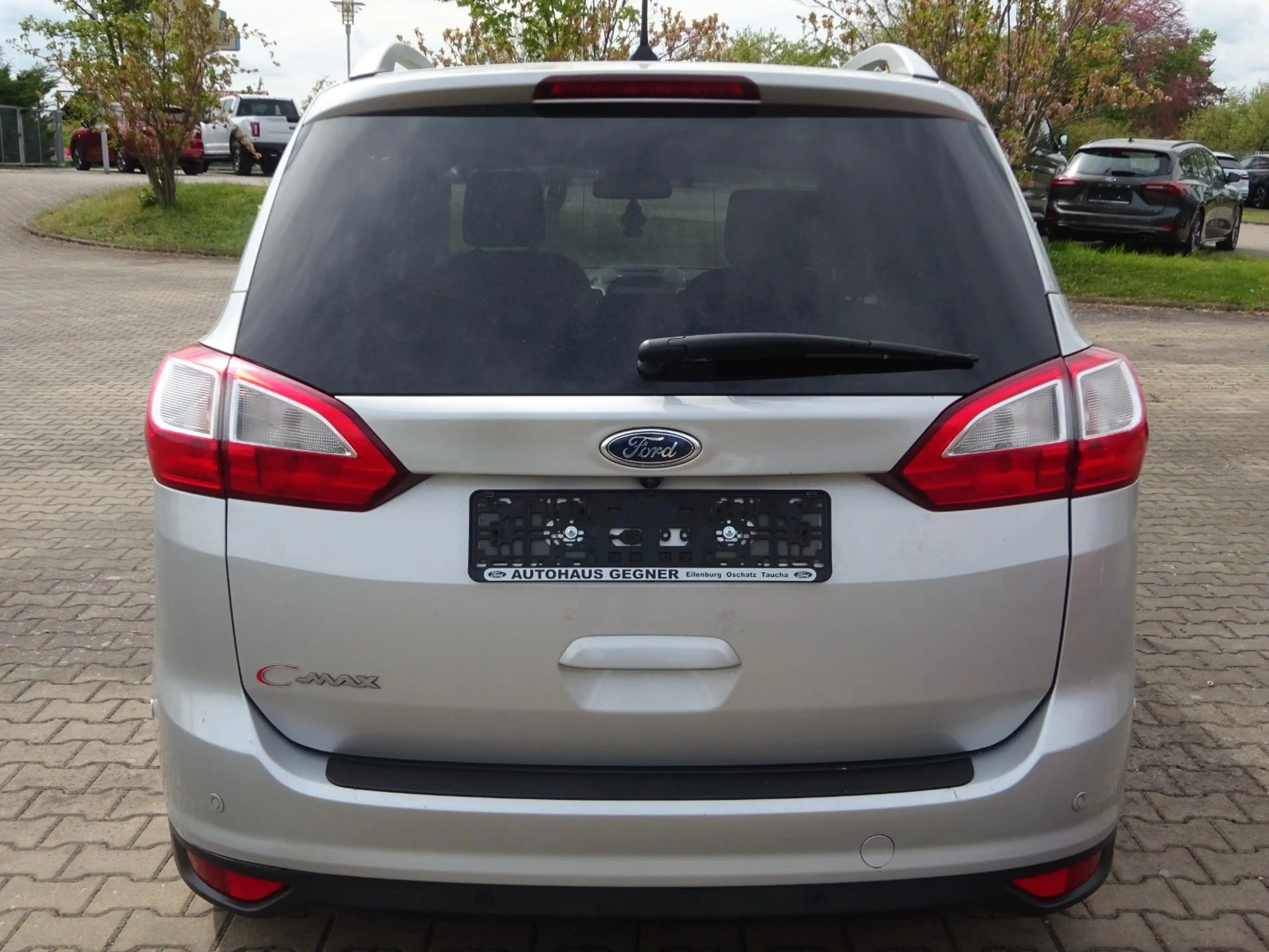Ford Grand C-Max 125PS Cool & Connect Navi 7-Sitze — photo 5