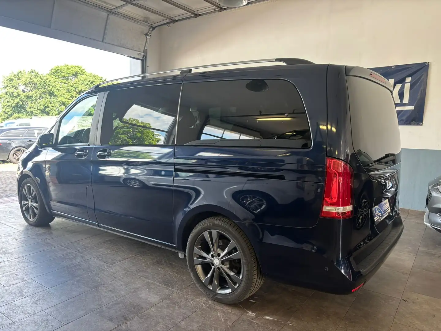 Mercedes-Benz V 220 V 220 CDI/d, 250 CDI/BT/d EDITION lang (447.813) Blauw - 2