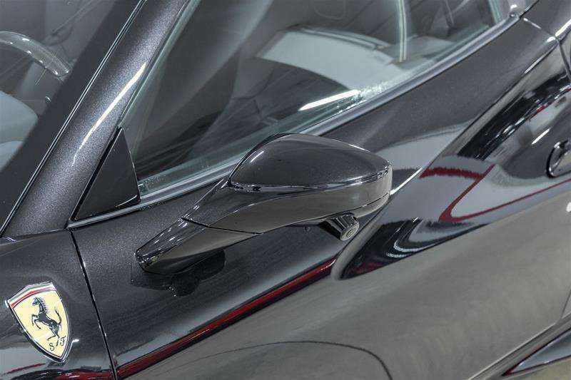 2023 Ferrari F8 Spider — снимка 1