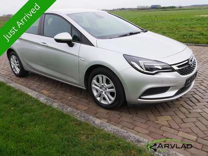 Opel Astra 1.6 CDTI Online Edition HB AC NAVI
