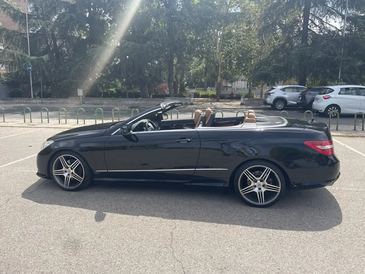 Mercedes-Benz E 250 E Cabrio 250 CGI BE 7G Plus Negro - 2