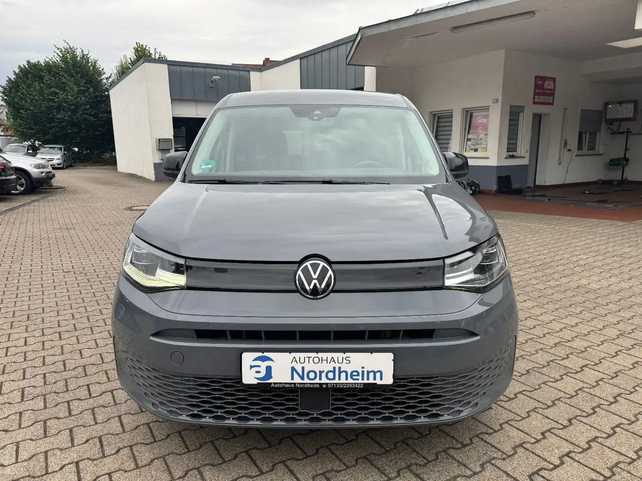 Volkswagen Caddy Maxi DSG/ Klima/ Navi/ 1. Hand/ 7-Sitzer, миниатюра 7