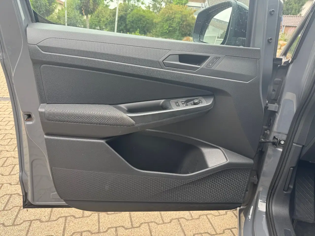 Volkswagen Caddy Maxi DSG/ Klima/ Navi/ 1. Hand/ 7-Sitzer, миниатюра 10