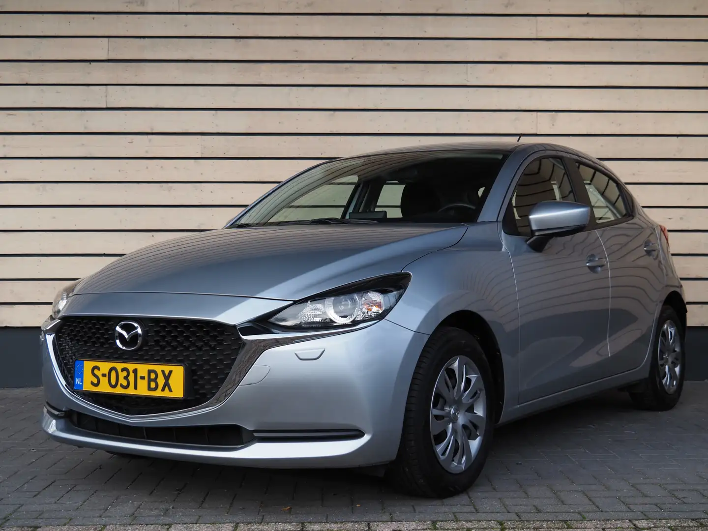 Mazda 2 1.5 Skyactiv-G - Dealer onderhouden Grijs - 2