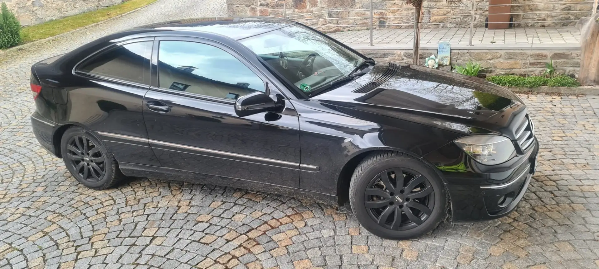 Mercedes-Benz CLC CLC 200 Kompressor (203.741) Schwarz - 1