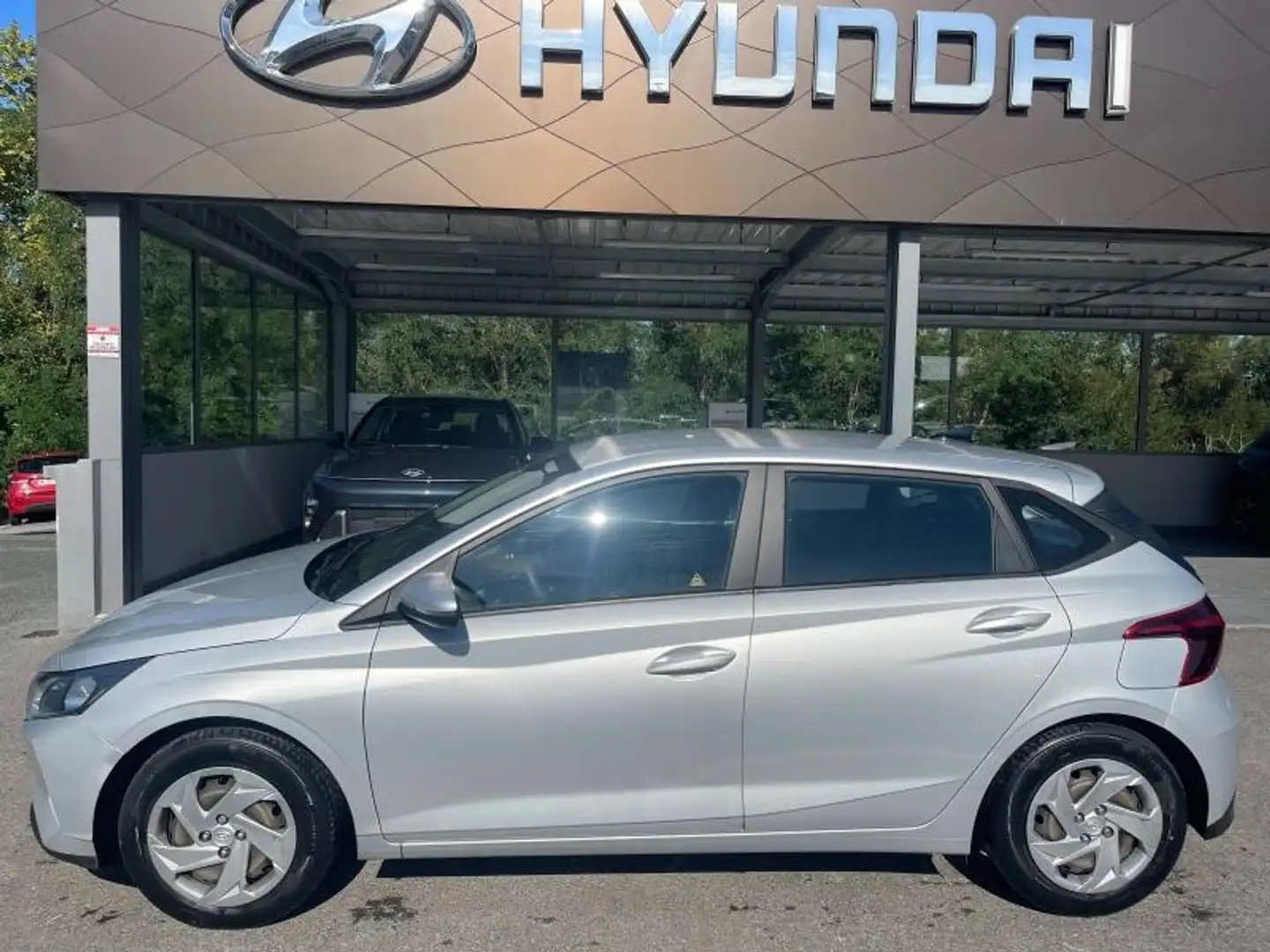 Hyundai i20 1.2 84ch Initia Argent - 2