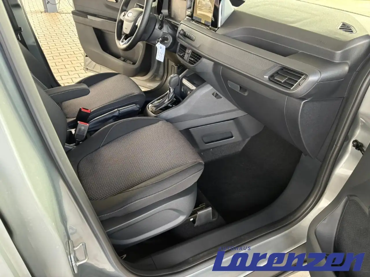Ford Tourneo Courier Trend 1,0 Ecoboost Automatik Digitales Cockpit+App 8