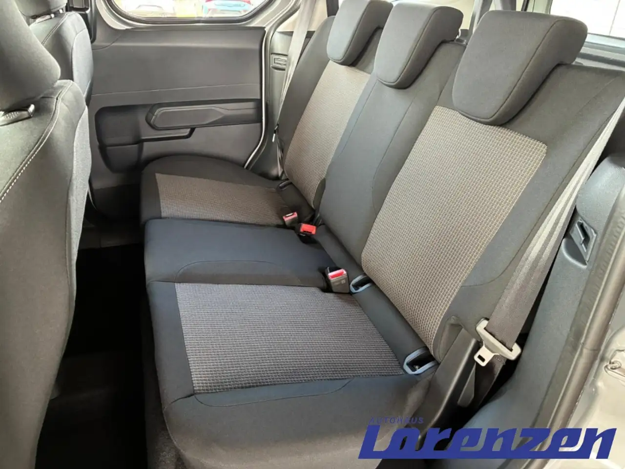 Ford Tourneo Courier Trend 1,0 Ecoboost Automatik Digitales Cockpit+App 6