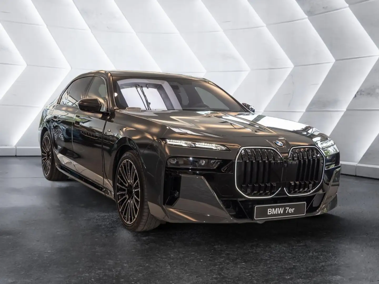BMW 740 d xDrive M-Sport SITZBELÜFTUNG PANO 360° Gris - 2