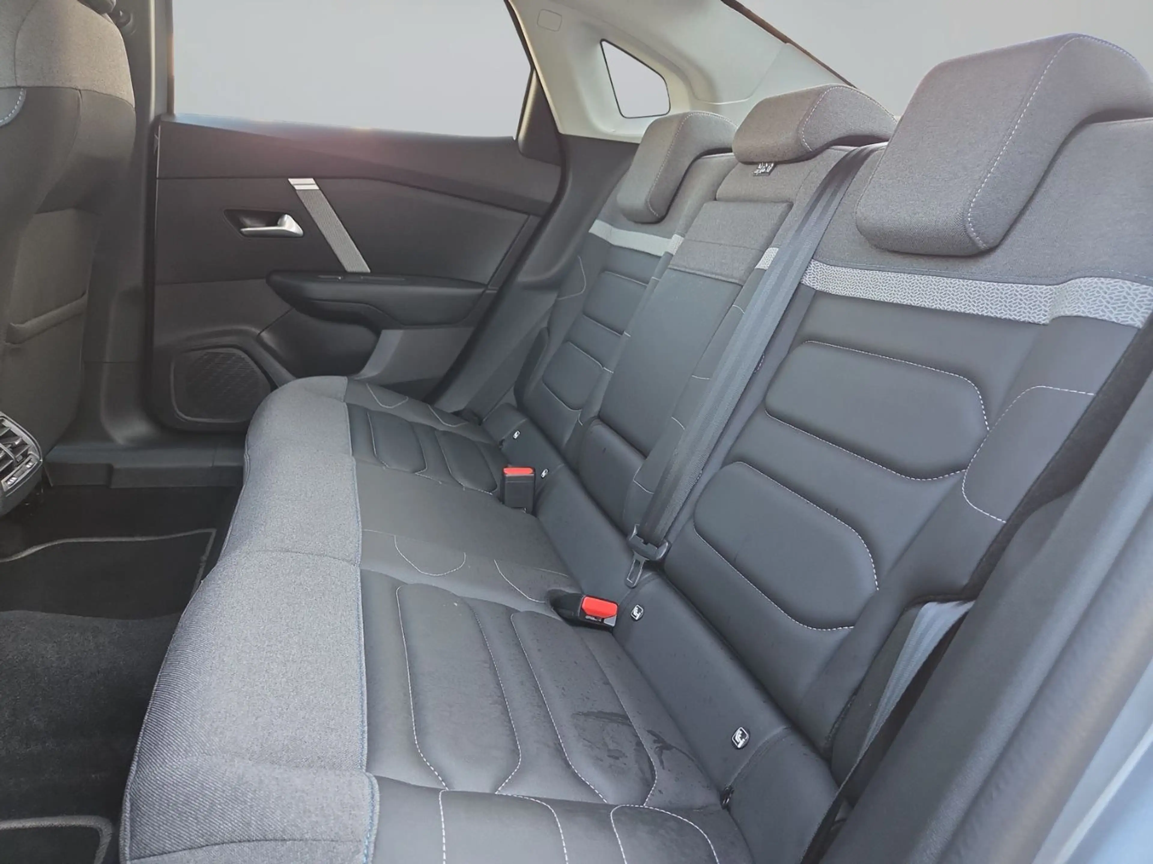 Citroen C4 X 1.2 PureTech 130 MAX ACC+LED+Navi+SHZ+360 — photo 12