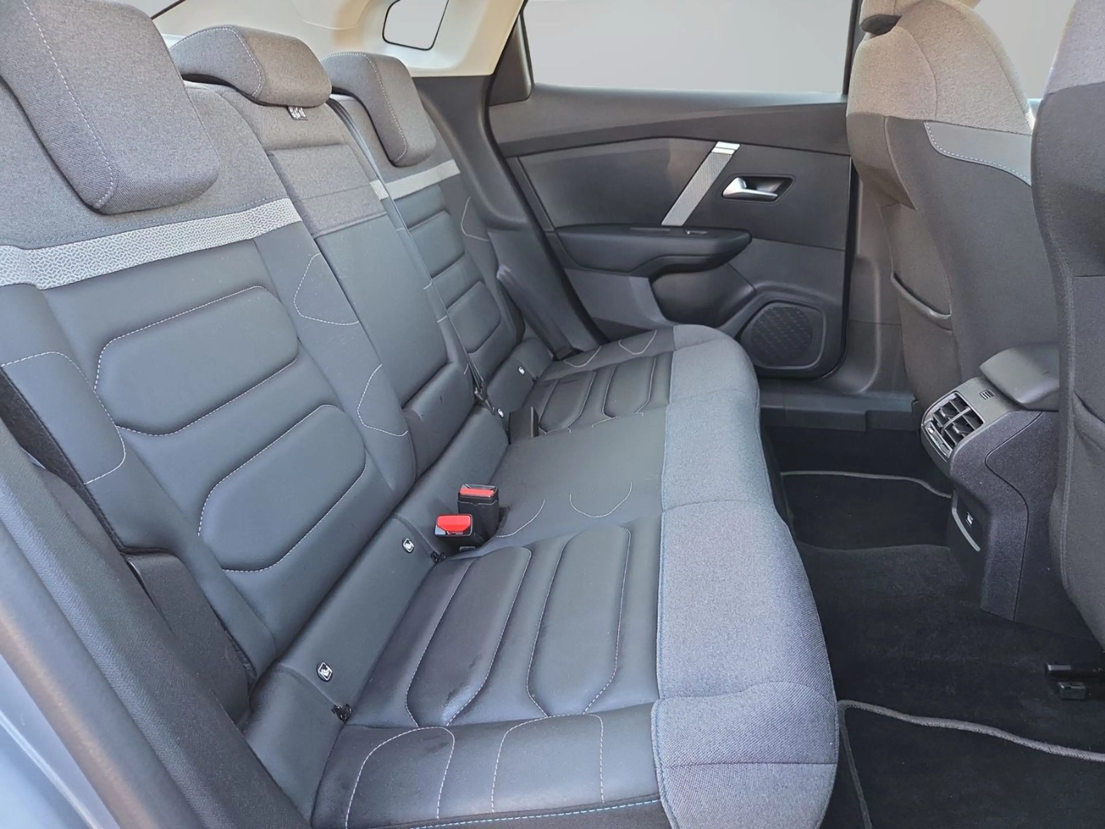 Citroen C4 X 1.2 PureTech 130 MAX ACC+LED+Navi+SHZ+360 — photo 11