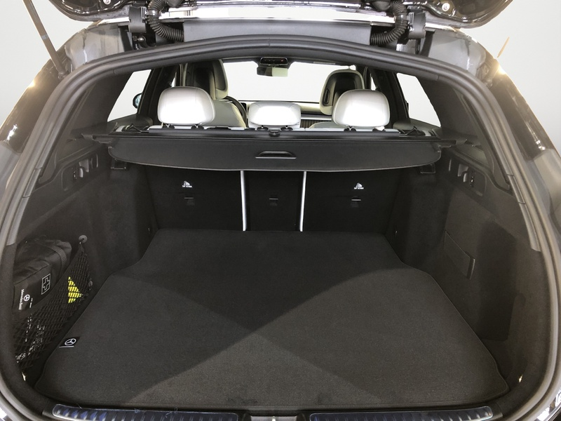 Mercedes-Benz C 220 d T AMG NIGHT PANO DIGIT-LIGHT DISTRONIC — photo 10