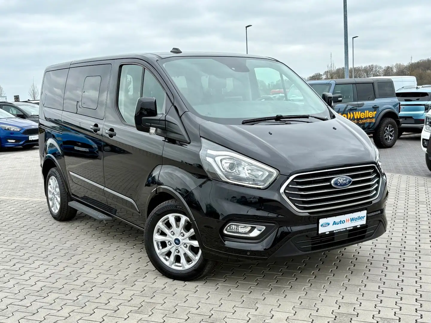 Ford Tourneo Custom 2.0 TDCi L1 Titanium 1. Hand ! Nero - 2