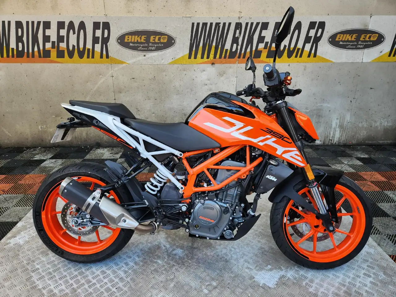 KTM 390 Duke