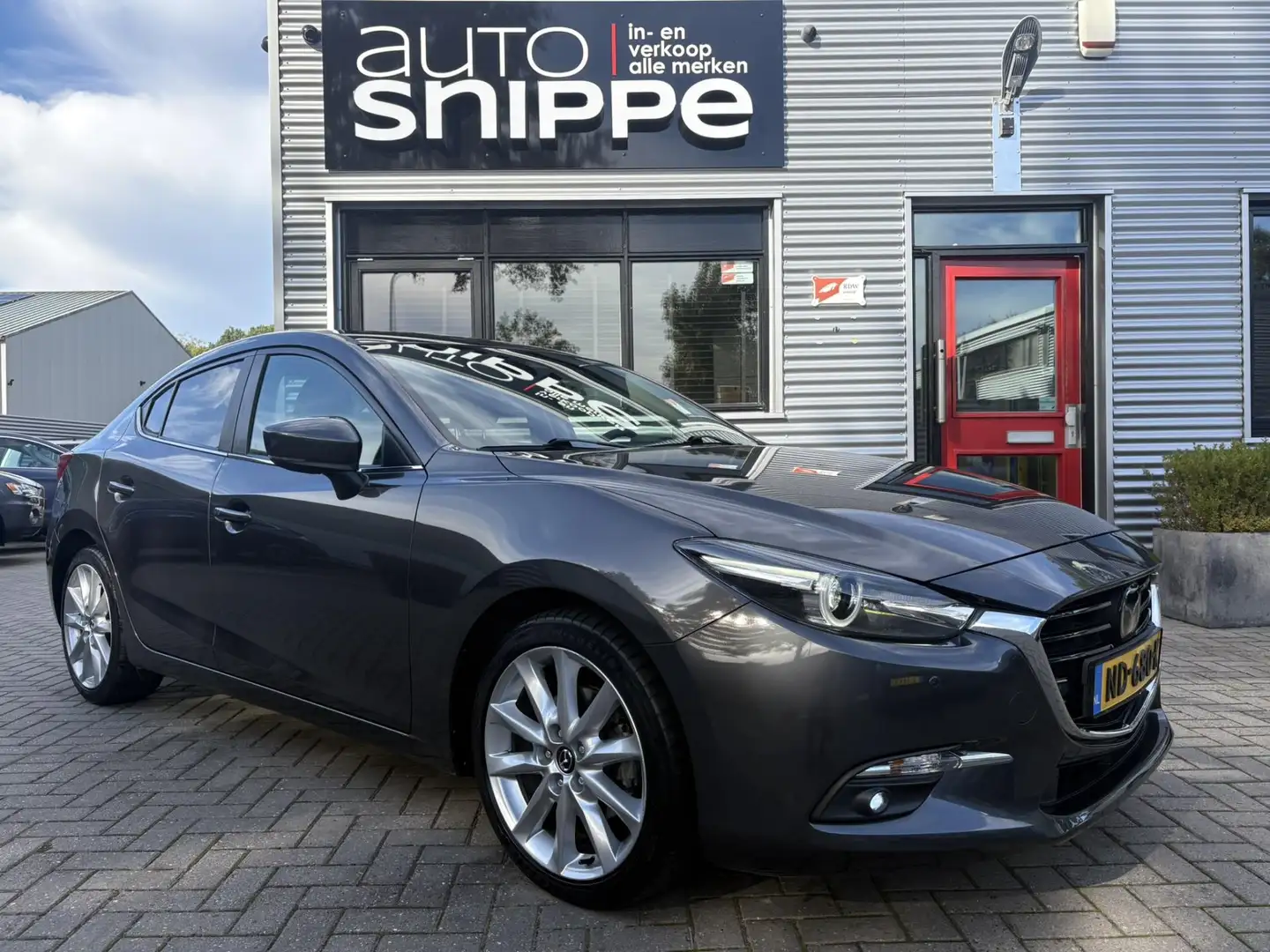 Mazda 3 2.0 SkyActiv-G 120 GT-M -BOSE-HEAD UP-STOEL + STUU Grijs - 2