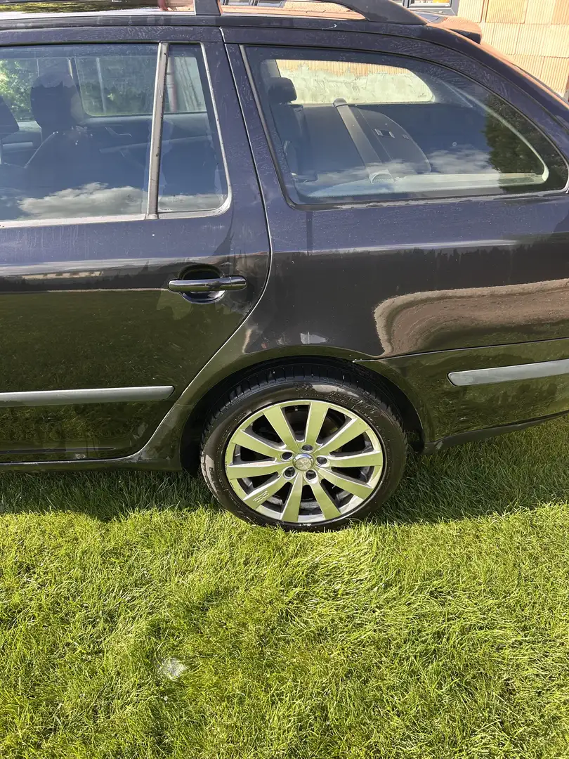 Skoda Octavia Combi 2,0 Elegance TDI PD - 2