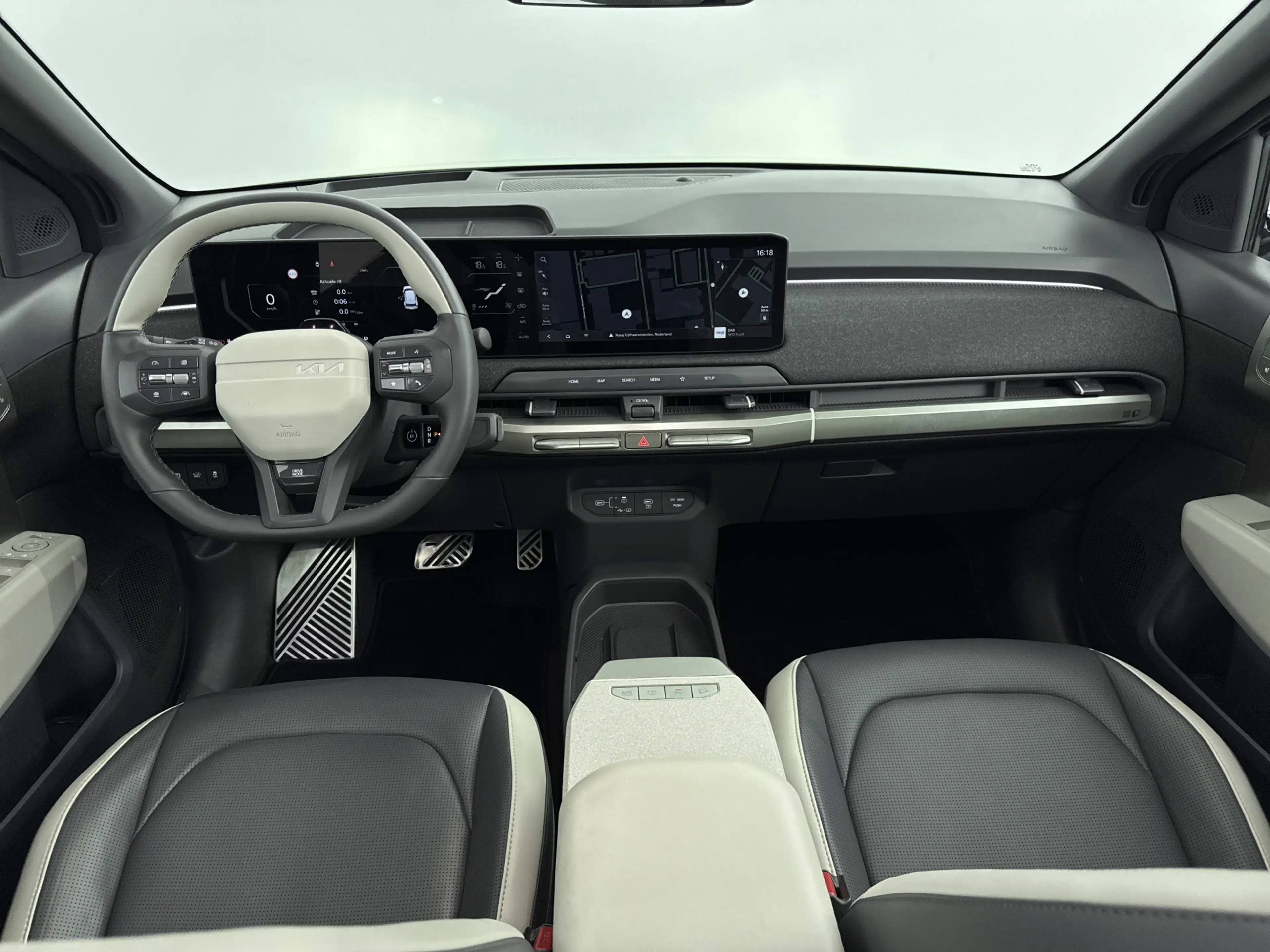 Kia EV3 GT-PlusLine 81.4 kWh // SCHUIFDAK // STOEL+STUURVE — photo 3