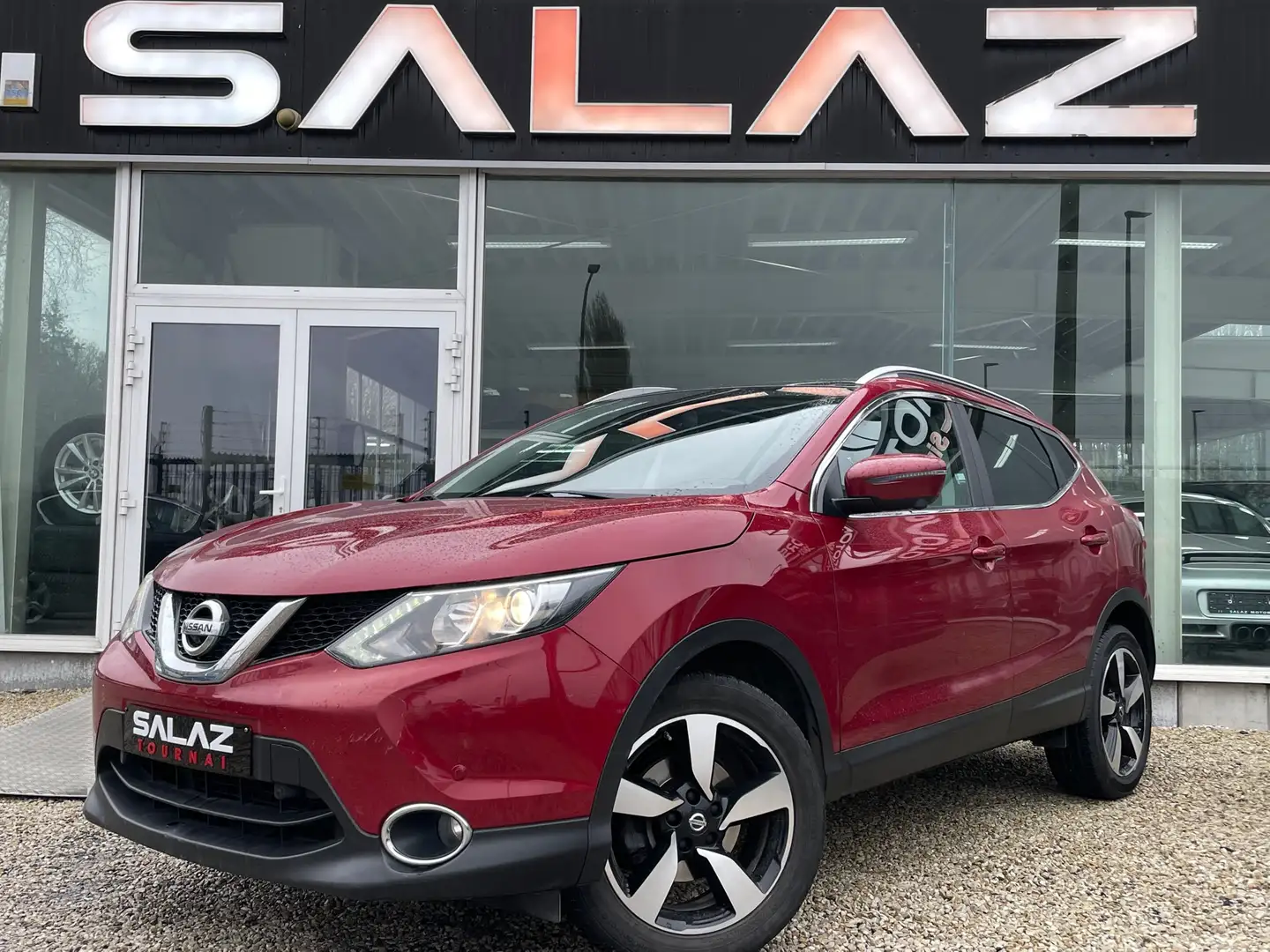 Nissan Qashqai 1.5 dCi 2WD Connect Edition/CAMERA/TOIT PANO/USB Rouge - 1
