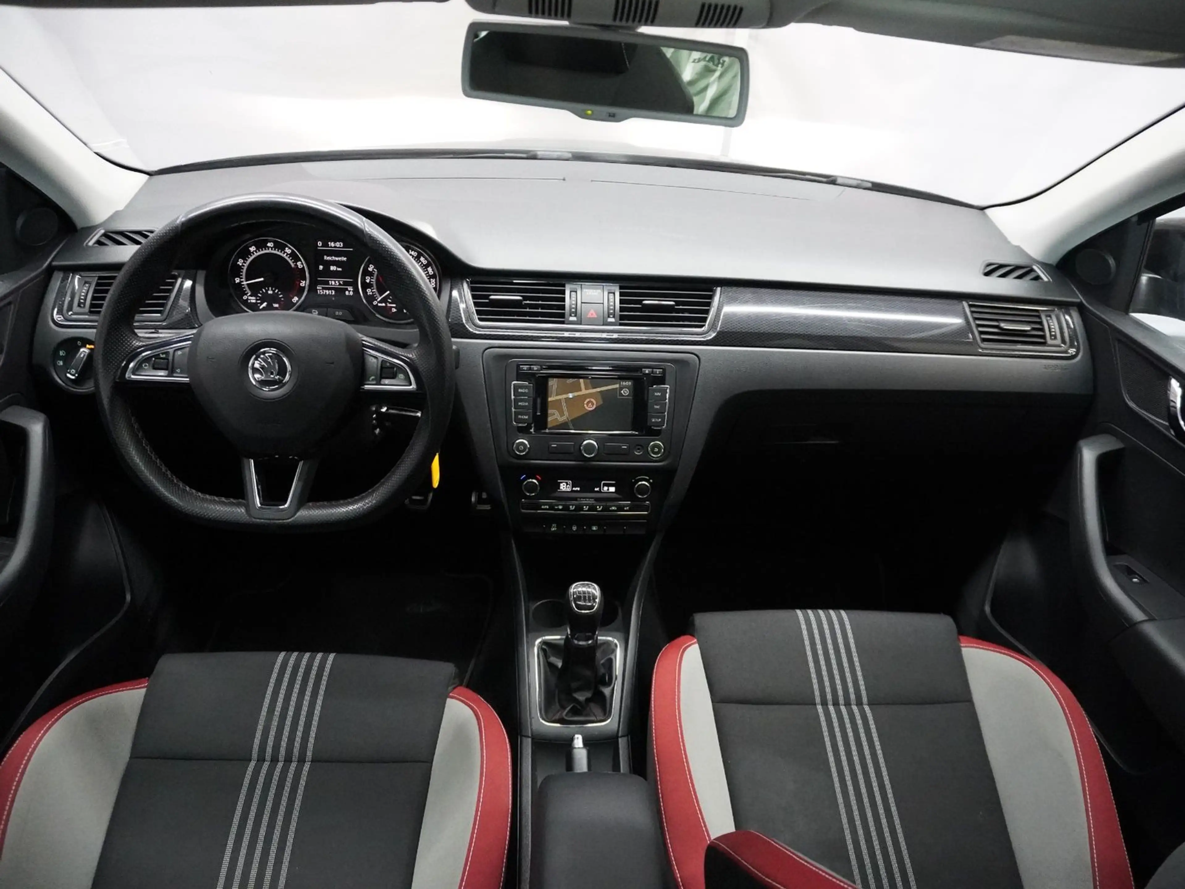 Skoda Rapid/Spaceback Spaceback 1.2 TSI Ambition XENON NAVI BT — photo 9
