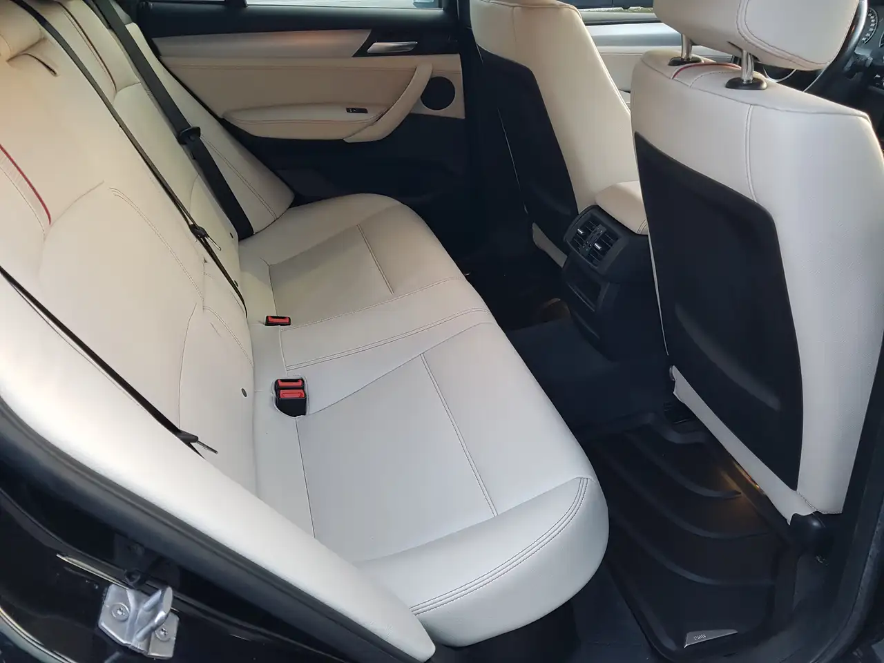 BMW X4 снимка BMW X4