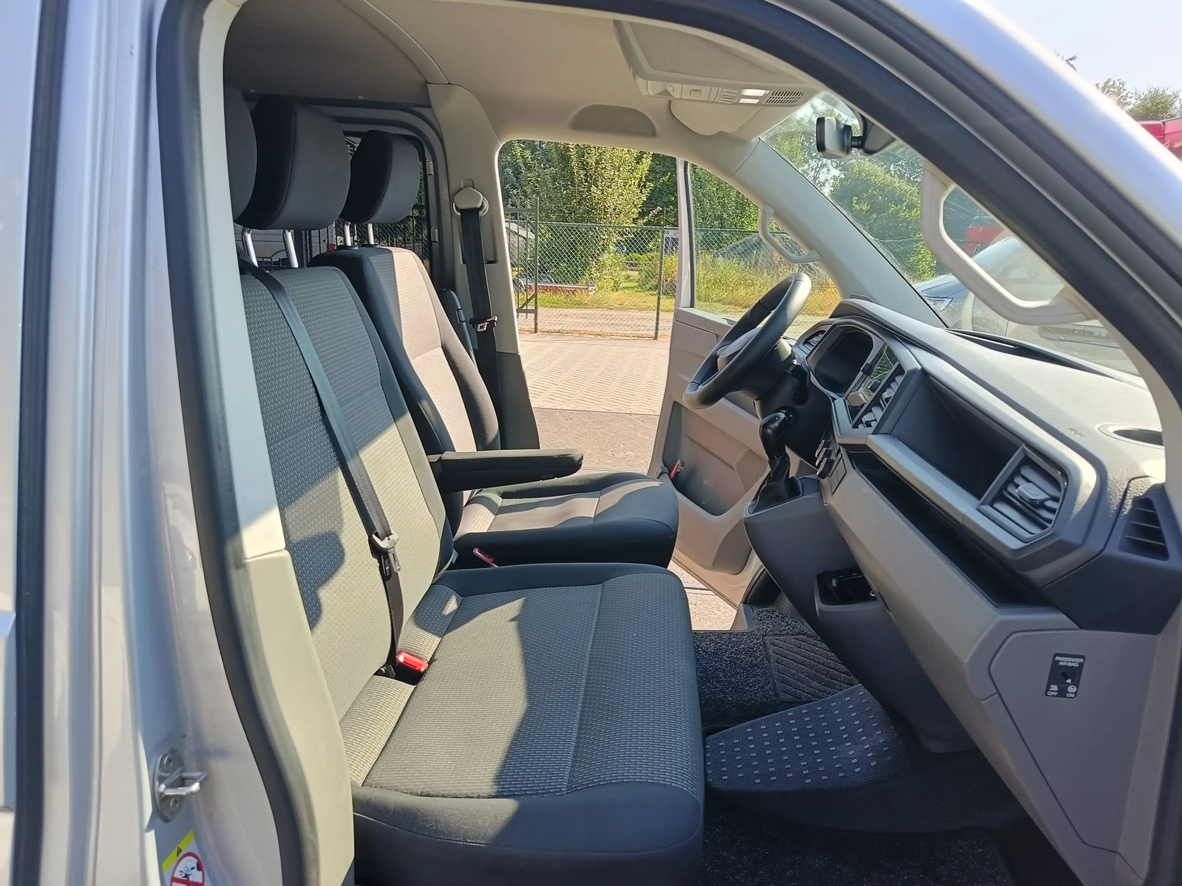 Volkswagen T6.1 Transporter 2.0 TDI L2H1 30 DC | Airco | Cruise controle | Cam — photo 8