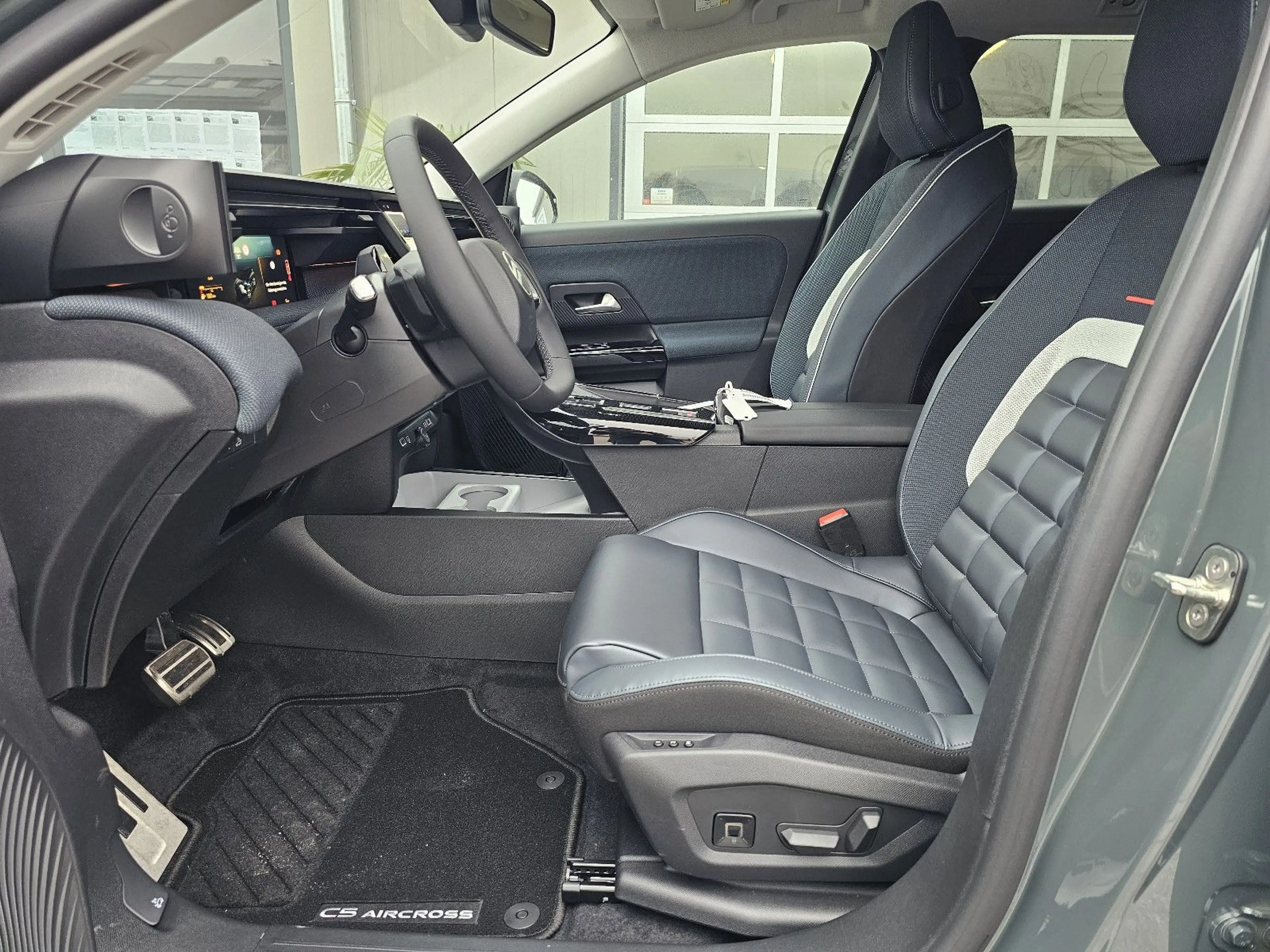 Citroen C5 Aircross 145 Hybrid MAX *Winter-Paket MAX* — photo 13