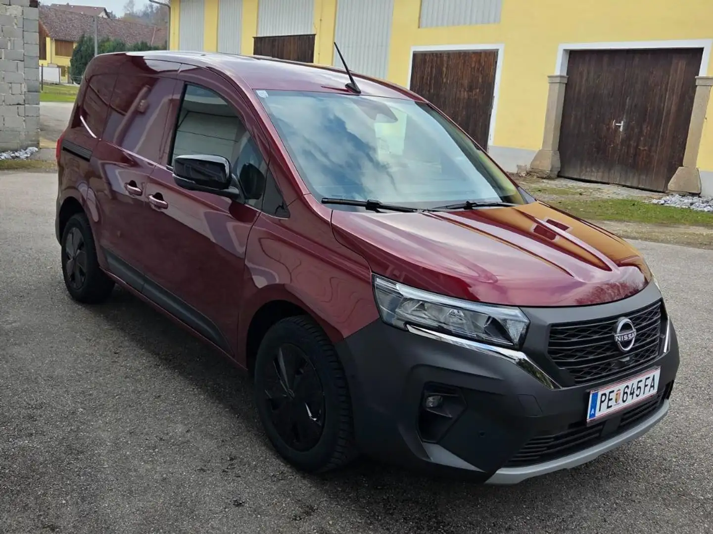 Nissan Townstar DIG-T 130 Tekna LED Sitzheizung Navi DAB Android Rot - 2