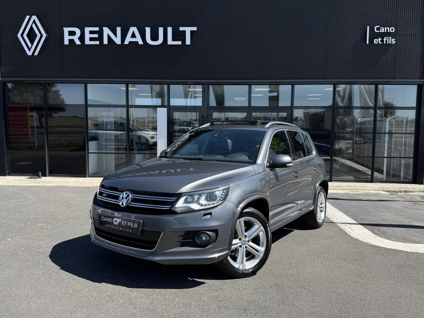 Volkswagen Tiguan Tiguan 2.0 TDI 150 FAP BlueMotion Technology Série Spéciale R-Exclusive 4Motion DSG7 Gris - 1