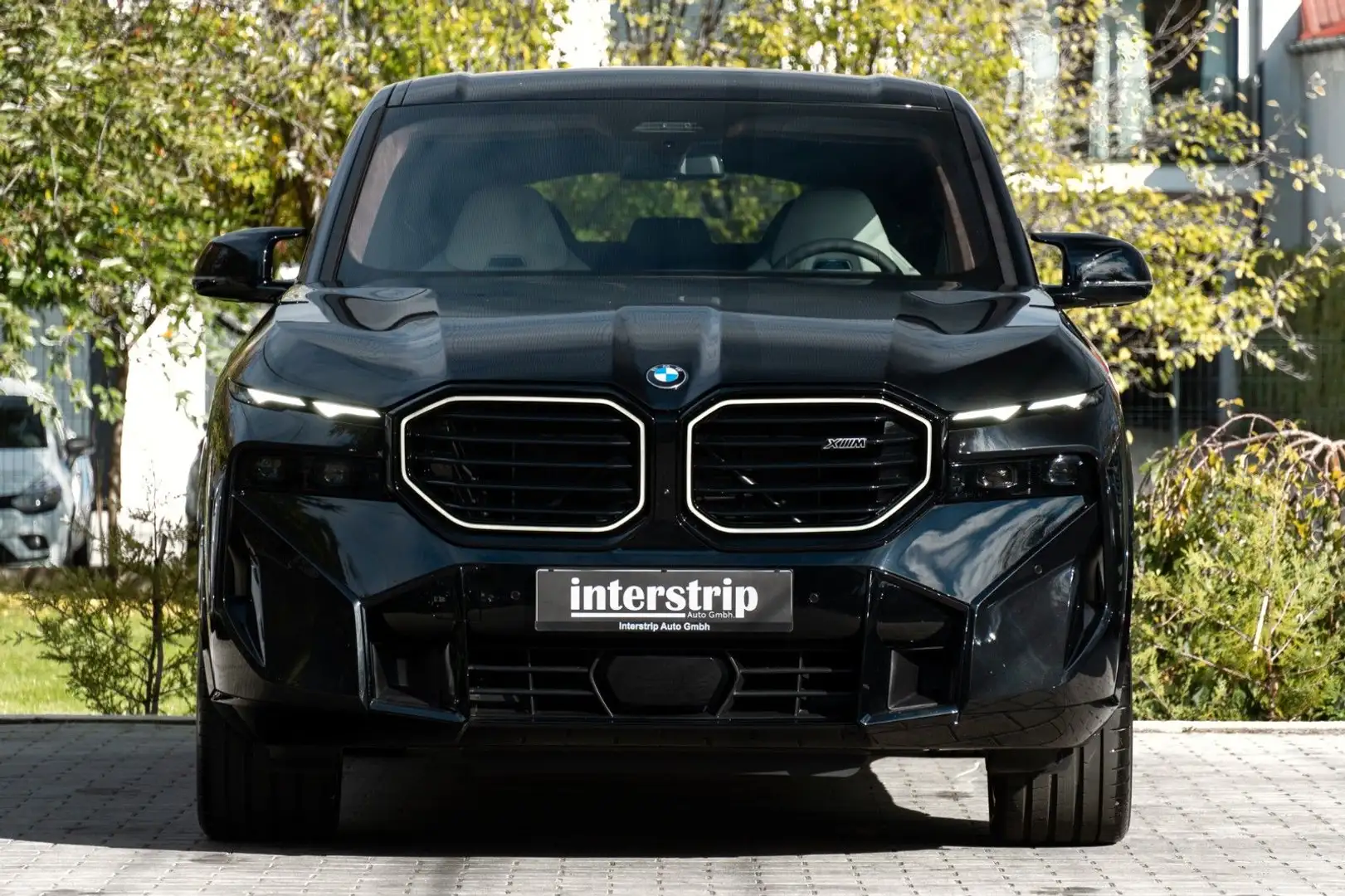 BMW XM 50e DR.ASS.PRO.MASSAGE.SOFTCL.H/K.AHK.5/100 Schwarz - 2