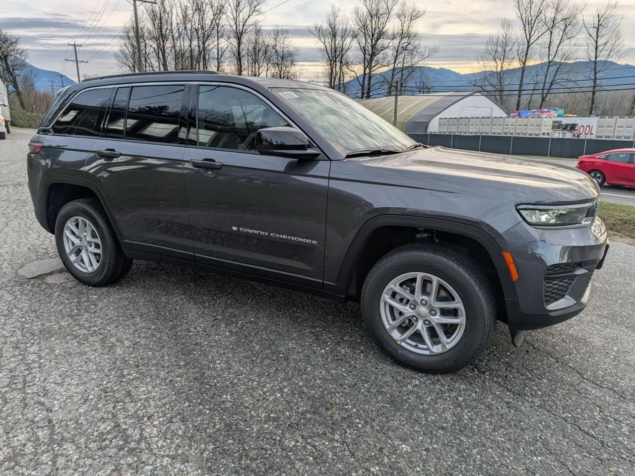 Jeep Grand Cherokee снимка Jeep Grand Cherokee