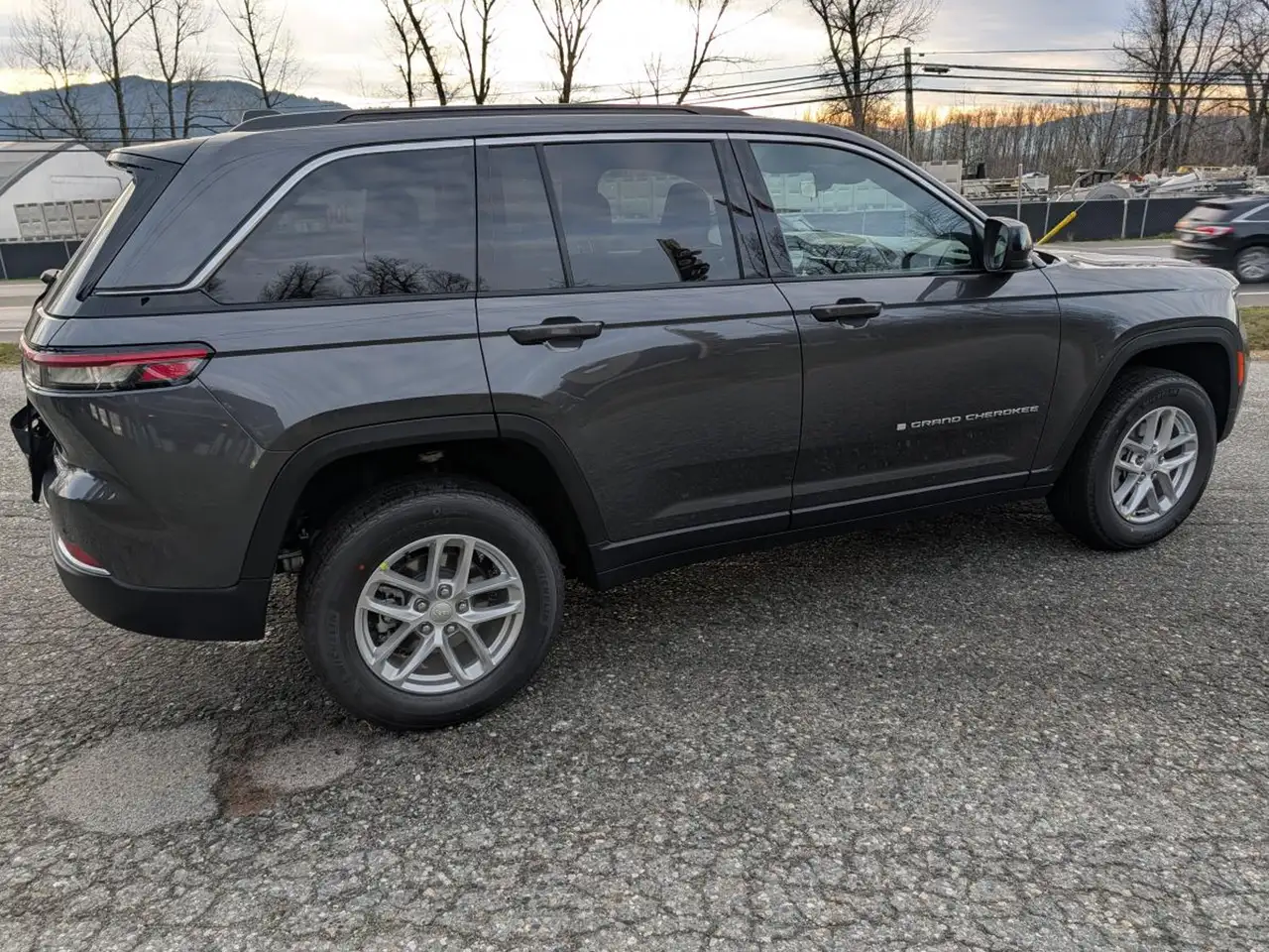 Jeep Grand Cherokee снимка Jeep Grand Cherokee