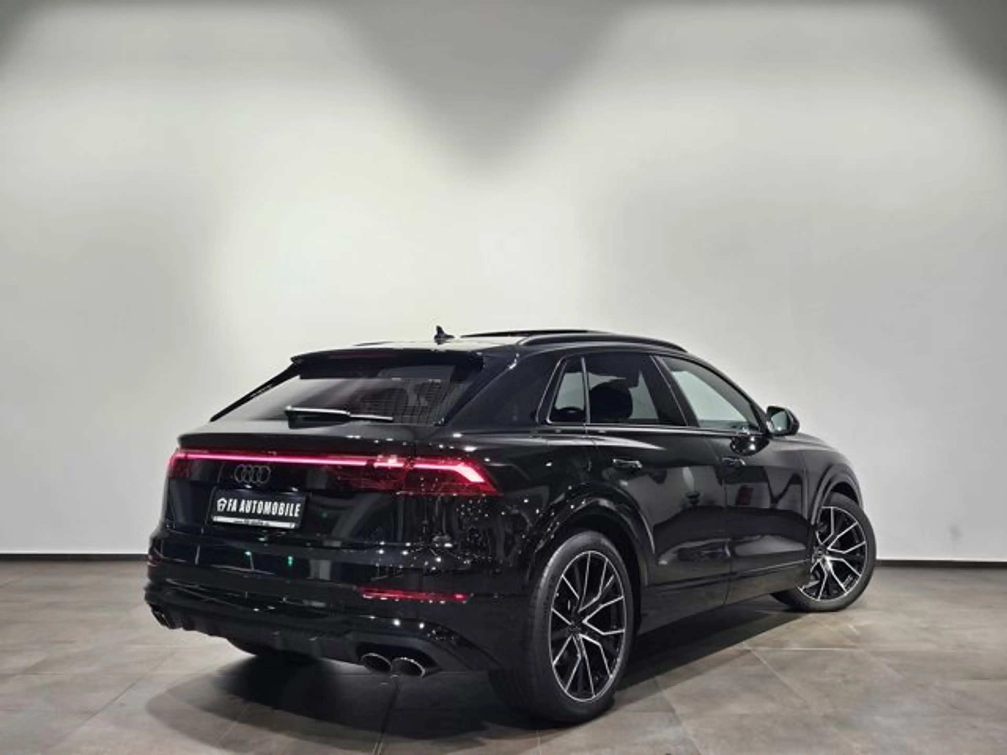 Audi SQ8 Black Edition Pano Matrix Hud B&O 22" Faceli — photo 9