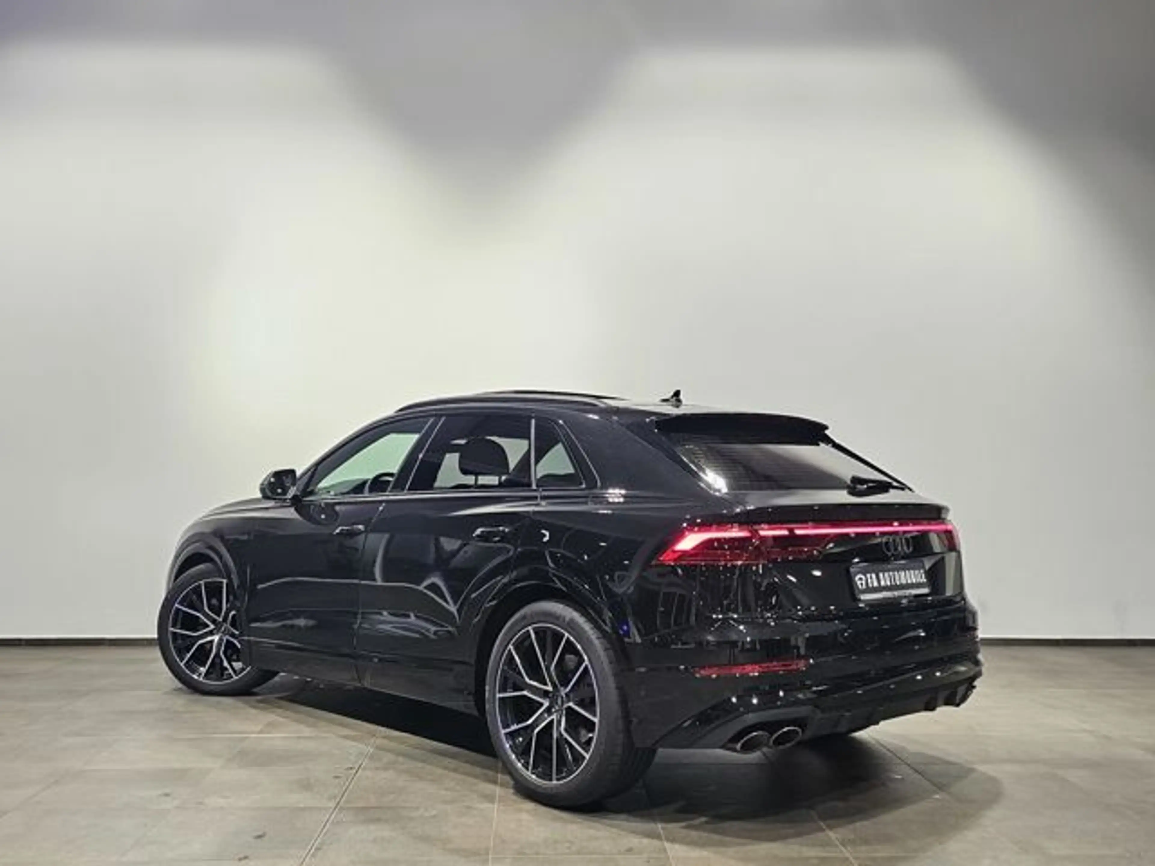 Audi SQ8 Black Edition Pano Matrix Hud B&O 22" Faceli — photo 10