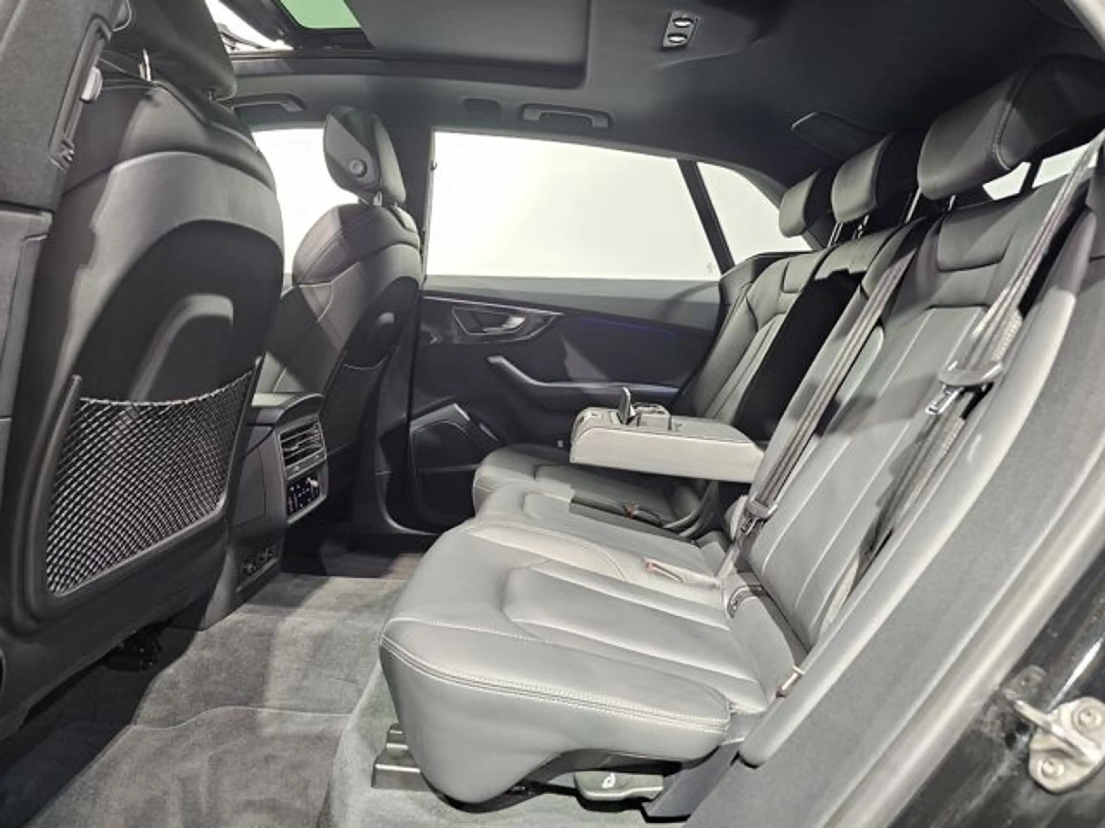 Audi SQ8 Black Edition Pano Matrix Hud B&O 22" Faceli — photo 15