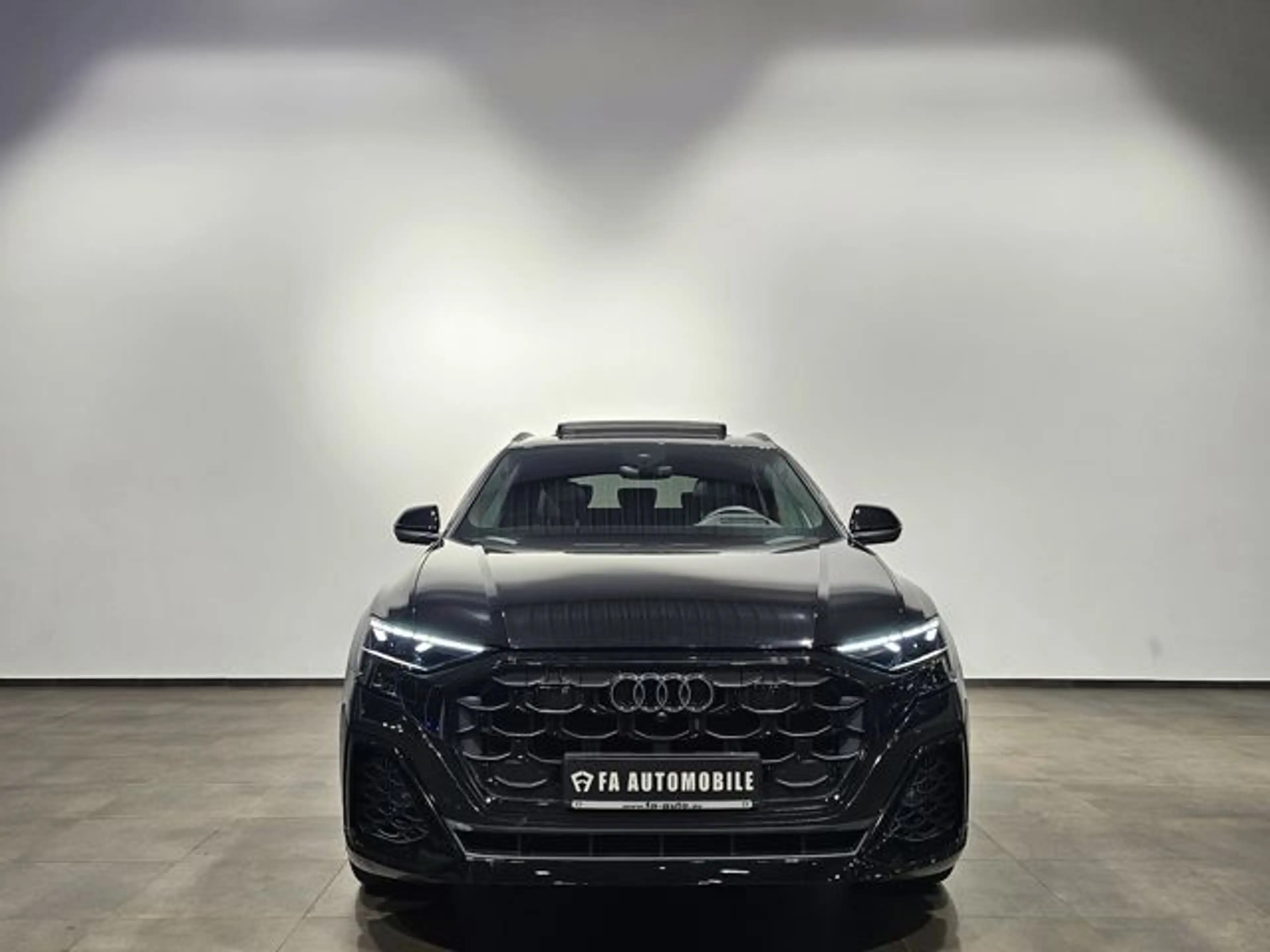 Audi SQ8 Black Edition Pano Matrix Hud B&O 22" Faceli — photo 3