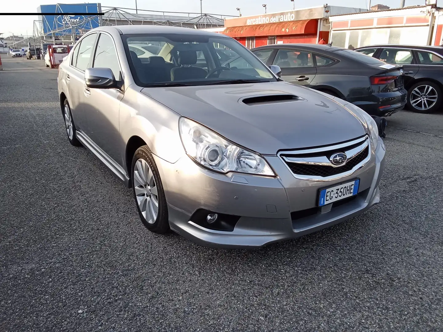 Subaru Legacy LEGAGY TREND Silber - 2