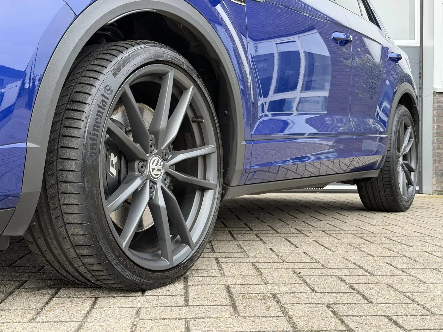 Volkswagen T-Roc 2.0 TSI 4Motion R | AKRA | Schuif-kanteldak | BEAT Blauw - 2