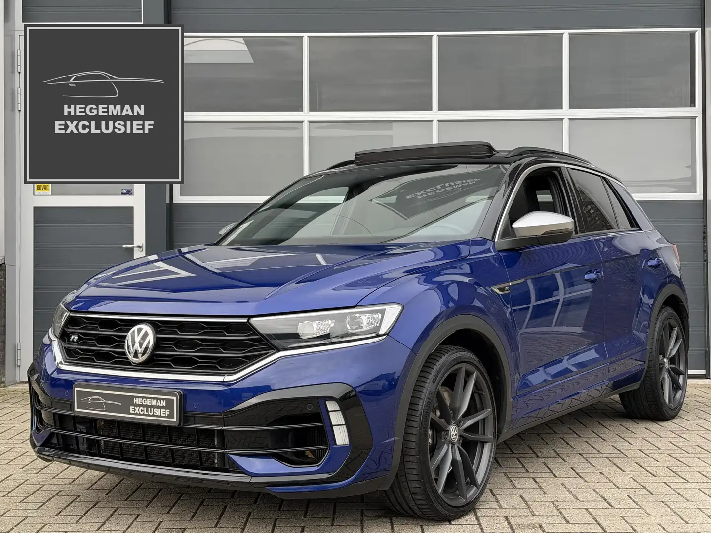 Volkswagen T-Roc 2.0 TSI 4Motion R | AKRA | Schuif-kanteldak | BEAT Blauw - 1
