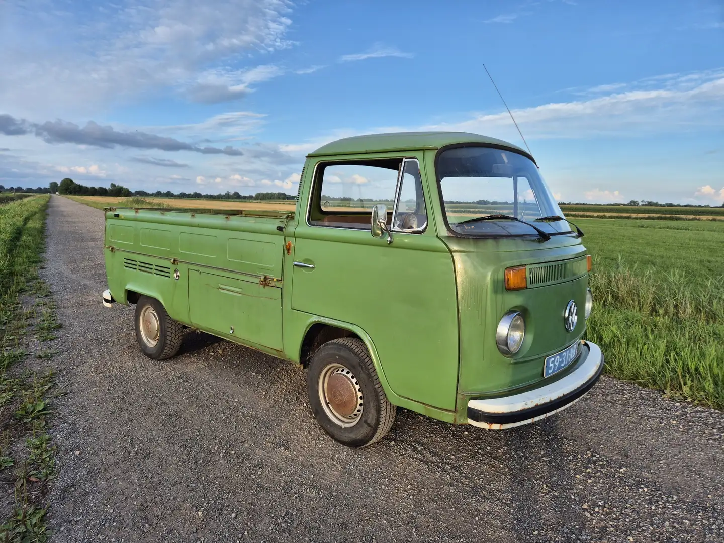Volkswagen T2 Verde - 2