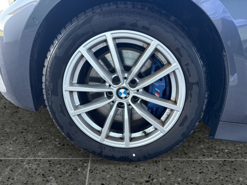 BMW 330 i xDrive Touring inkl. Laserlicht, HUD, SZH — photo 6