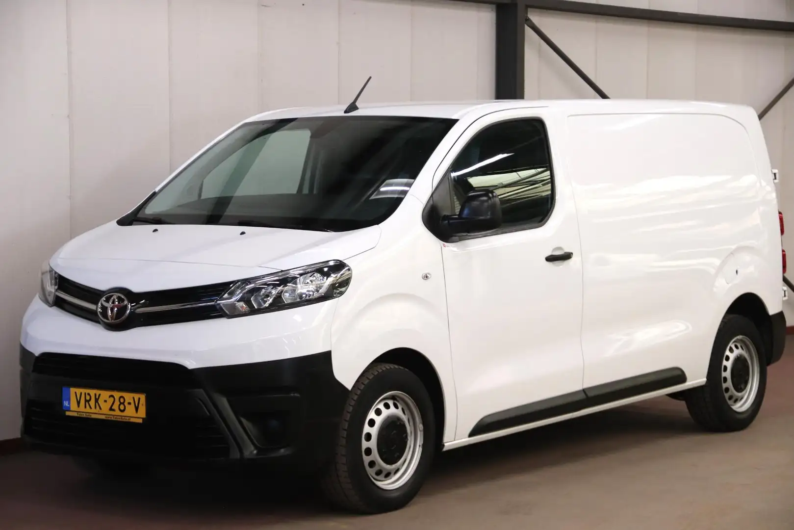 Toyota Proace D-4D 145PK L2H1 LANG EURO 6 Bianco - 1