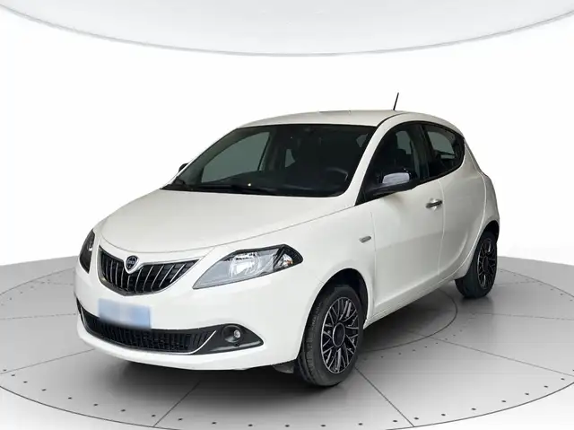 Lancia Ypsilon 1.0 Hybrid 70cv Platino