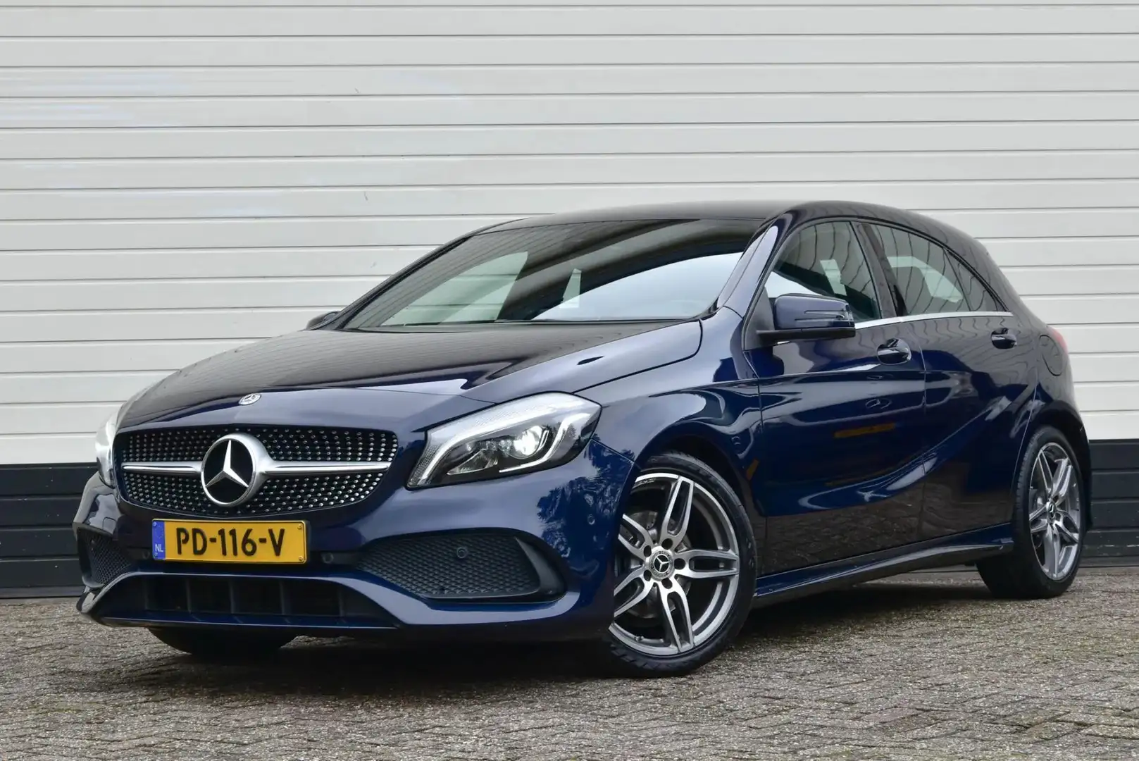 Mercedes-Benz A 180 d Business Solution * AMG PAKKET * AUTOMAAT * NAP Blue - 2