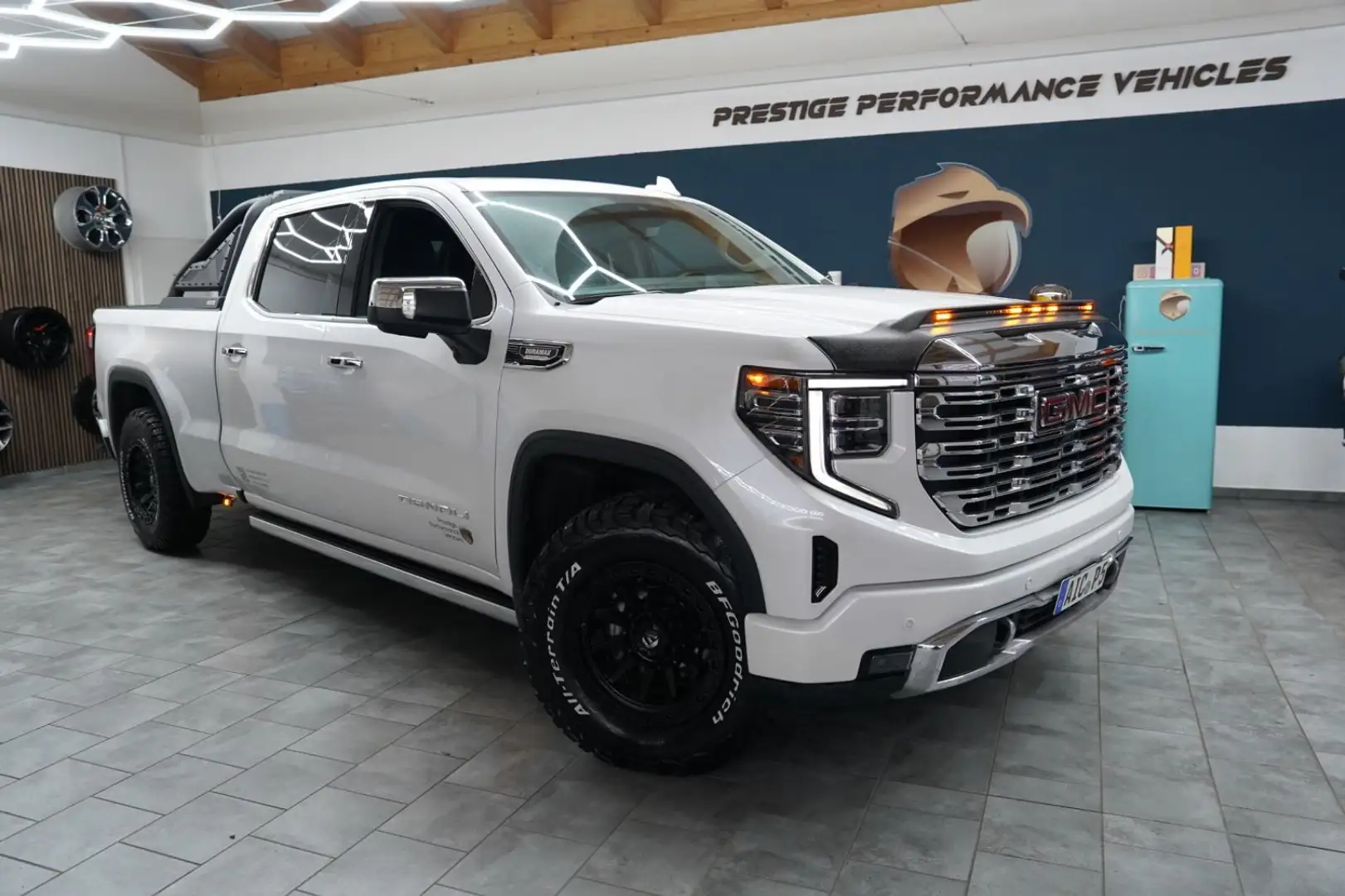 GMC Sierra Denali 3.0D Duramax Weiß - 1