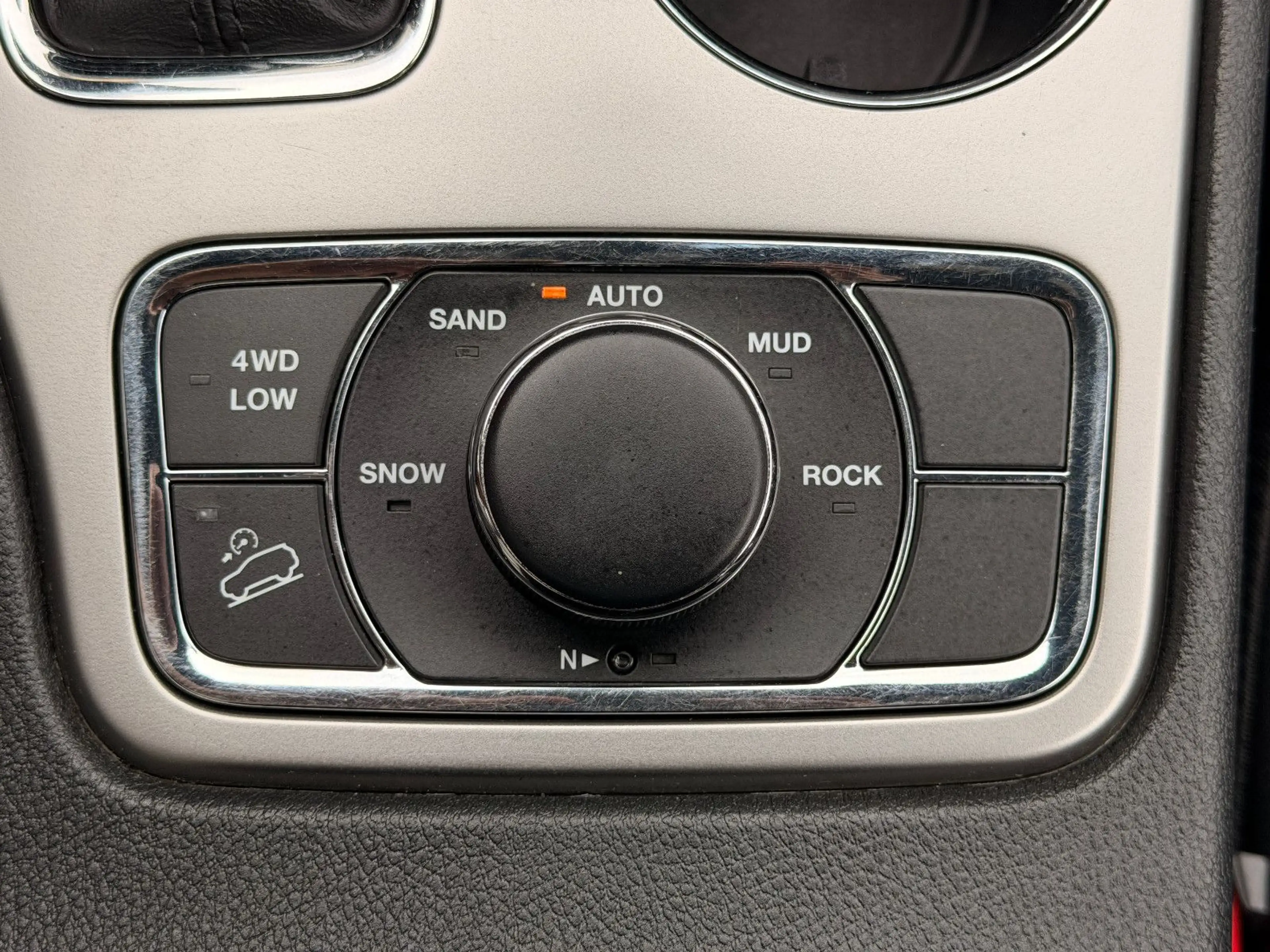 Jeep Grand Cherokee 3.0l V6 Night Eagle Auto*20 Zoll* — photo 14